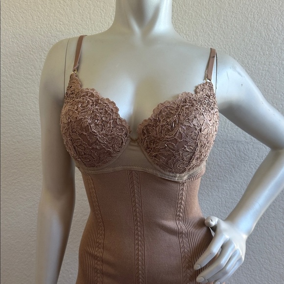 Vintage 90’s Marciano Tan Lace Shapewear Dress - Picture 4 of 8